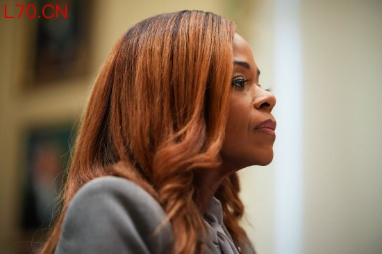 众议员Sheila Cherfilus-McCormick于3月出席众议院道德委员会听证会